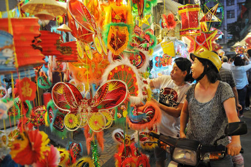 'Phố Lồng đèn' lung linh mùa Trung thu ảnh 6